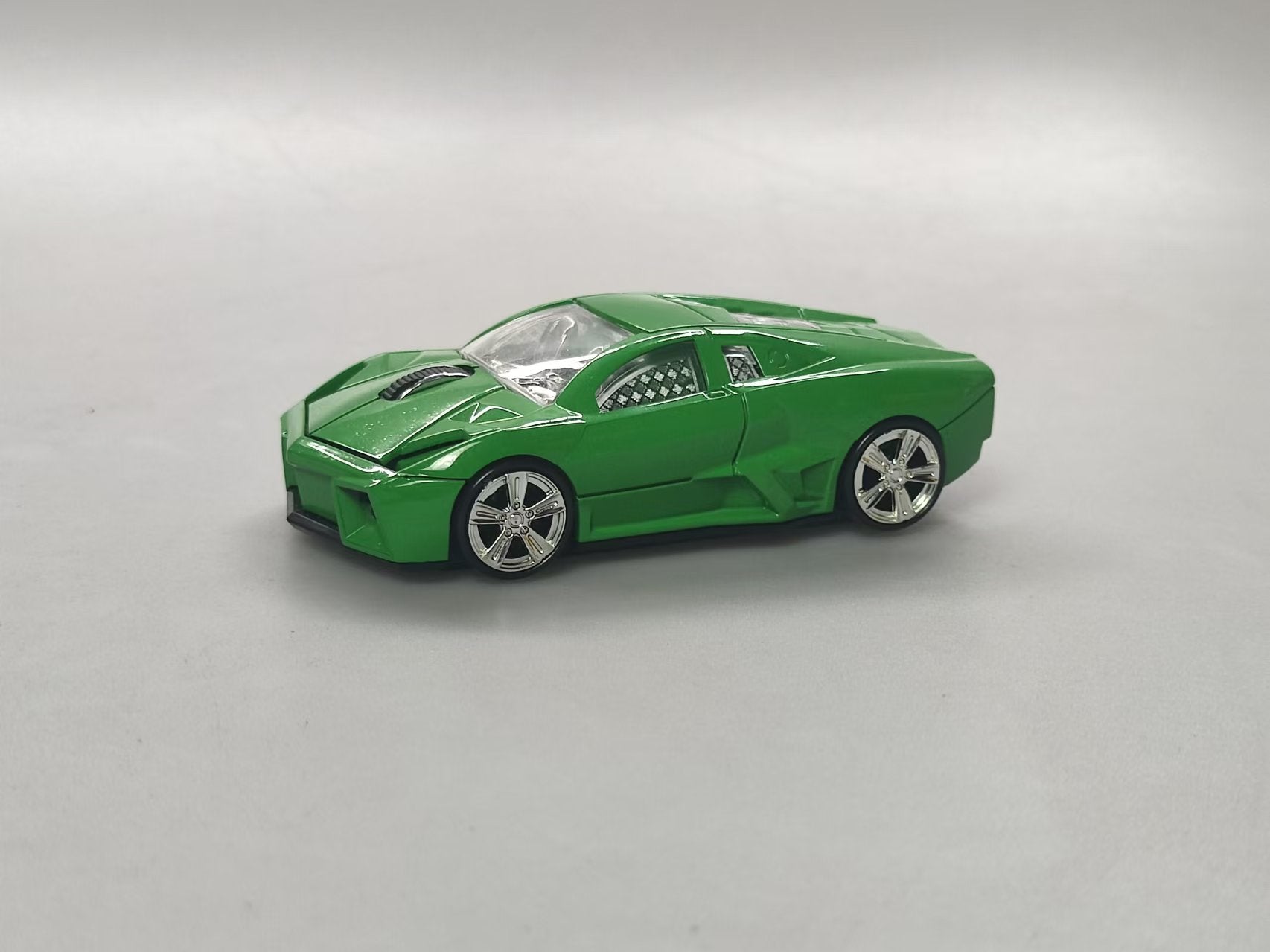 Wireless Bluetooth Mouse Sports Car Style 2.4GHz LED Light Glossy Decoration Desktop Laptop Computer Mouse Optical Mice (Green)