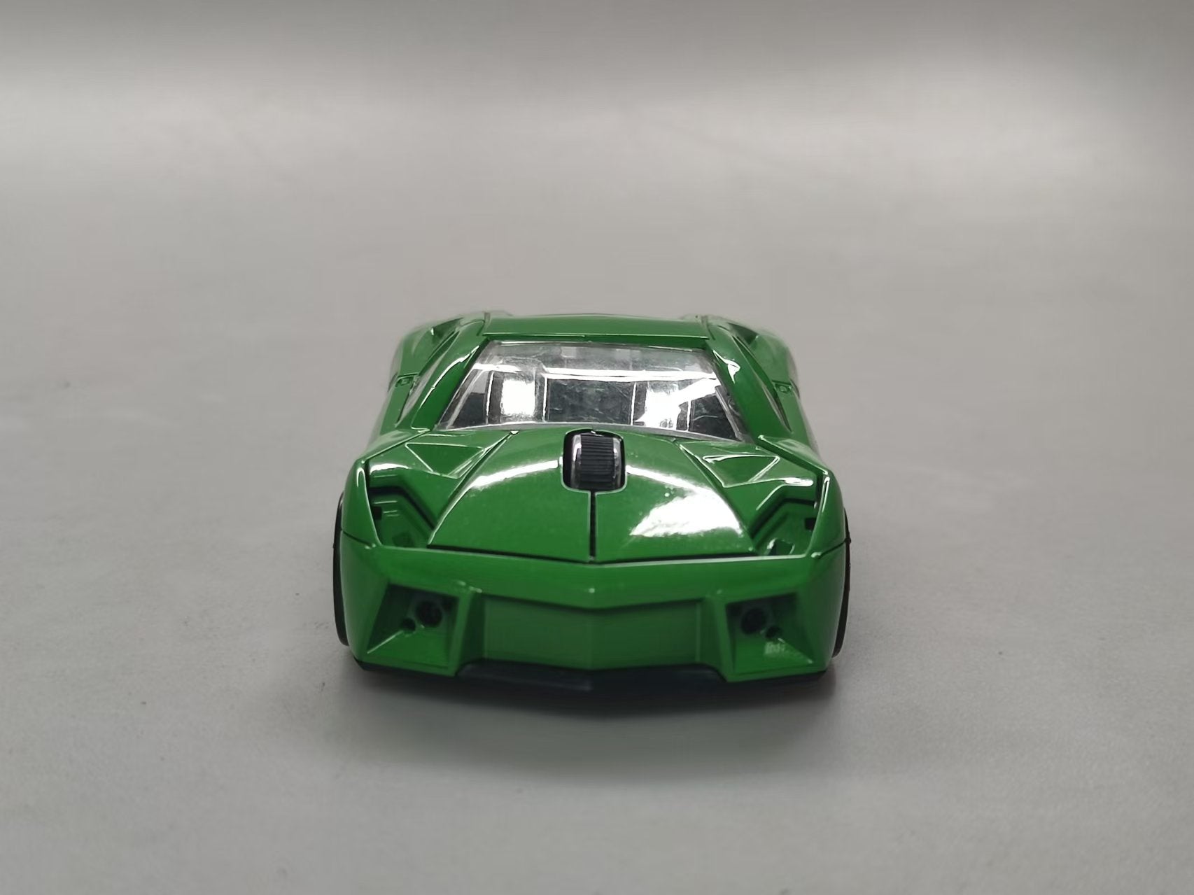 Wireless Bluetooth Mouse Sports Car Style 2.4GHz LED Light Glossy Decoration Desktop Laptop Computer Mouse Optical Mice (Green)
